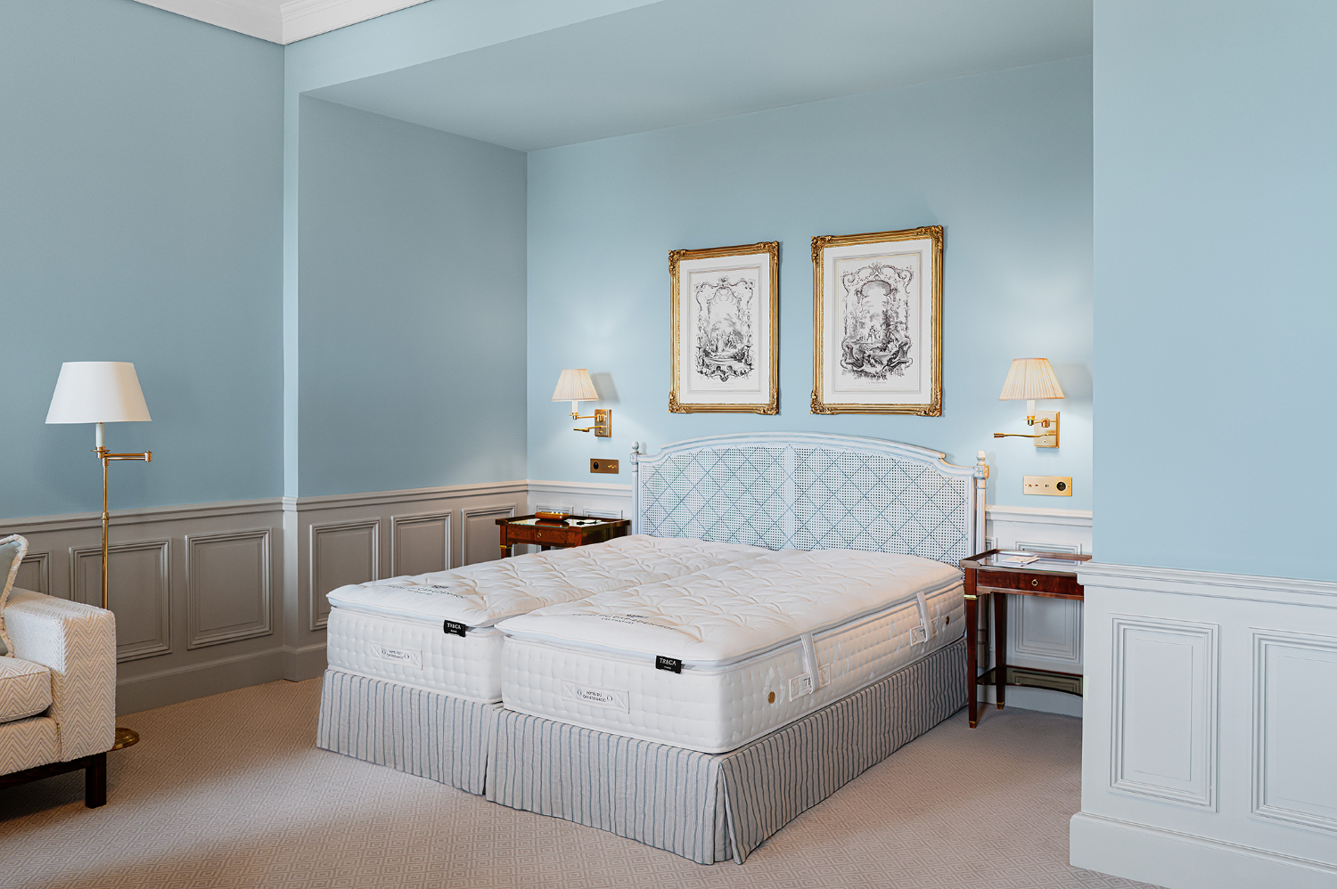 Tréca Paris hotel bed at Hôtel du Cap-Eden-Roc in Antibes with bespoke mattress, topper and base.